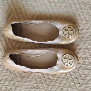 Tory Burch Caroline tan beige nude gold  flats